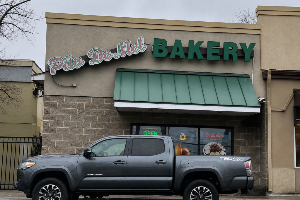 Fachada da Pao De Mel Bakery em Hillside, New Jersey